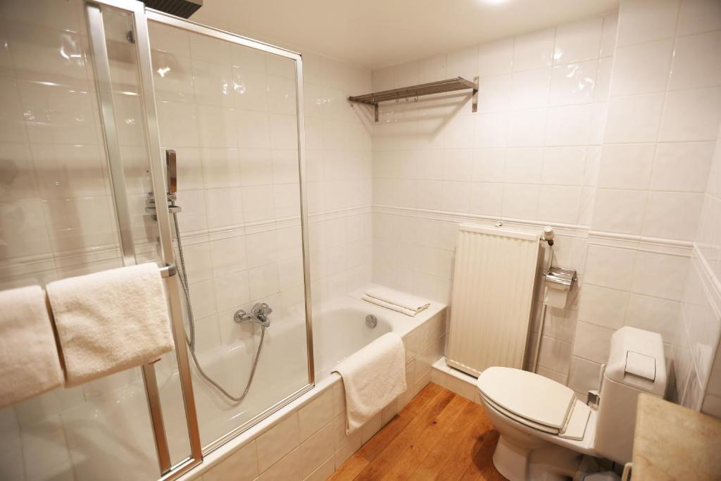 B&B Villa Leopoldine Brussels Guesthouse Ixelles Rom bilde